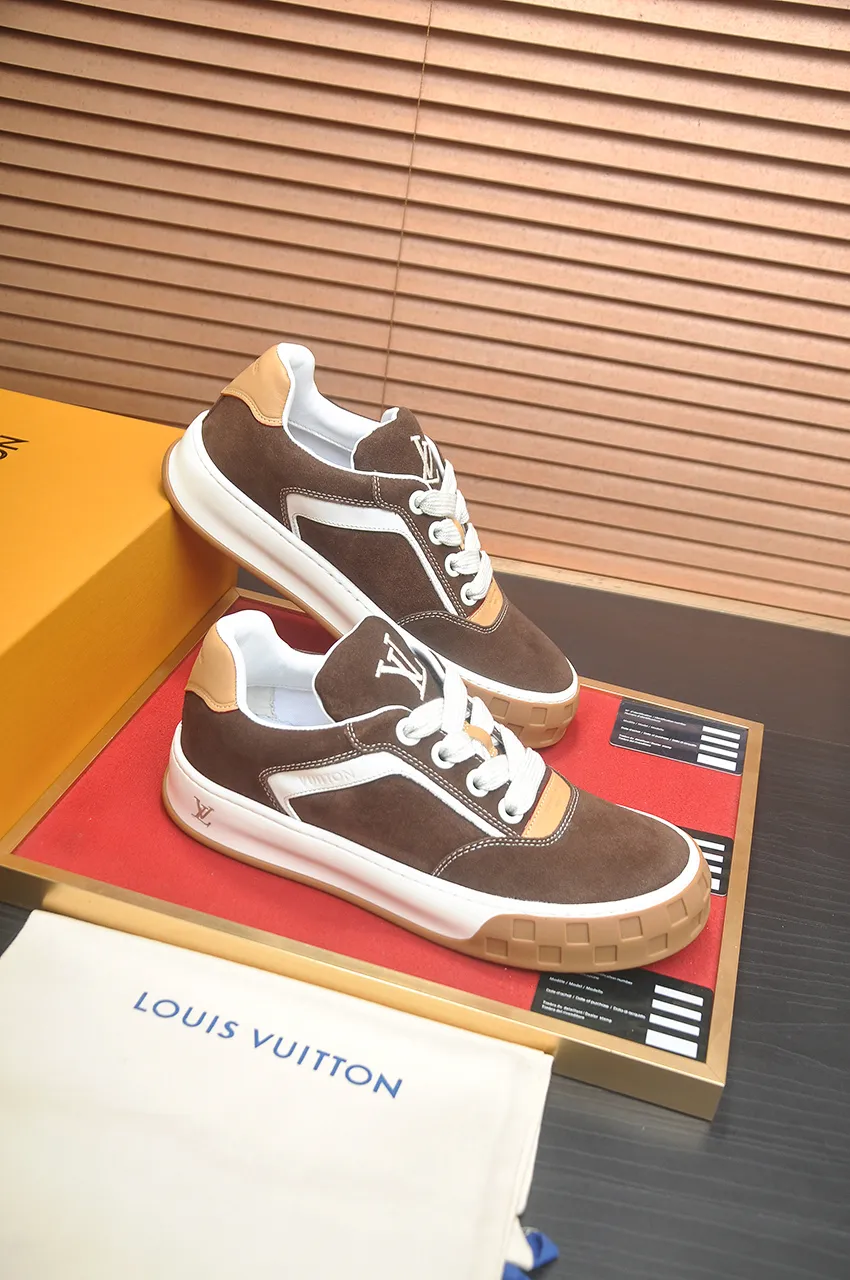 Men's shoes 💰680💶[LOUIS VUITTON] (original order) couple model 🍀LV Louis Vuitton * - top version of LV classic trendy shoes! Made of imported original cowhide, water-dyed cowhide lining, and original wear-resistant rubber outsole! High quality products! Size for women: 35-40. Men: 39-46 (45.46 customized)